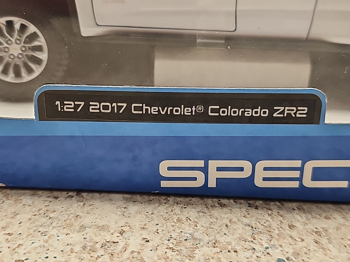 Maisto Chevrolet Colorado ZR2 Modellauto – Maßstab 1:27, 20 Cm, Rot, Türen öffnen, Sammler-Edition