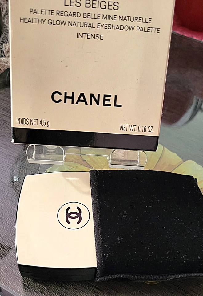 Paleta de sombras de ojos versátiles naturales brillantes saludables Chanel Les Beiges 4,5 g Foto 4 de 4