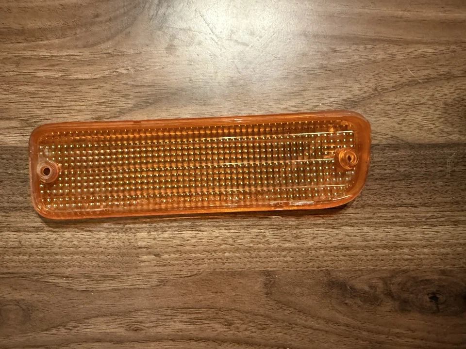 Lente de luz de parachoques delantero Toyota Tacoma 1995-2000 OEM amarillo Foto 2 de 2