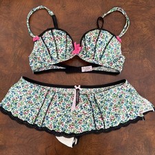 Victoria s Secret Floral Print Lingerie Set With Lace Trim And Bow Details 34B/M