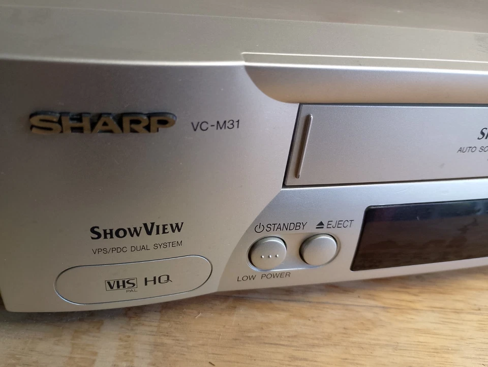 sharp vhs videorecorder vc-m31 mit fernbedienung - Bild 3 von 4