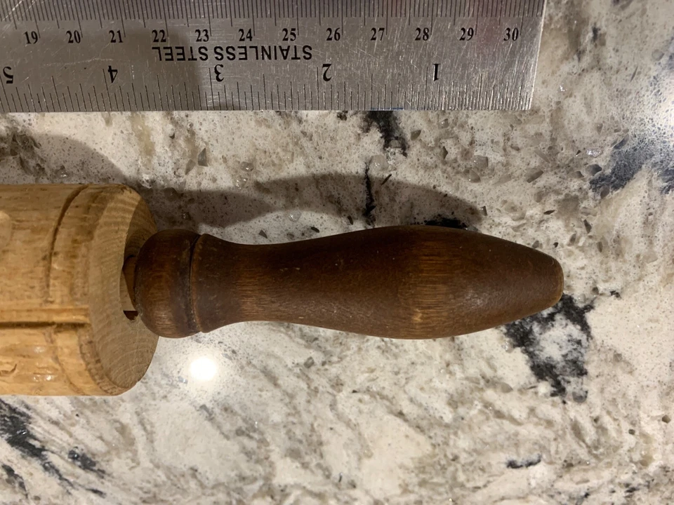 Springrele Wooden Molded Rolling Pin Birds Owls with Wooden Handles - Image 4 of 4