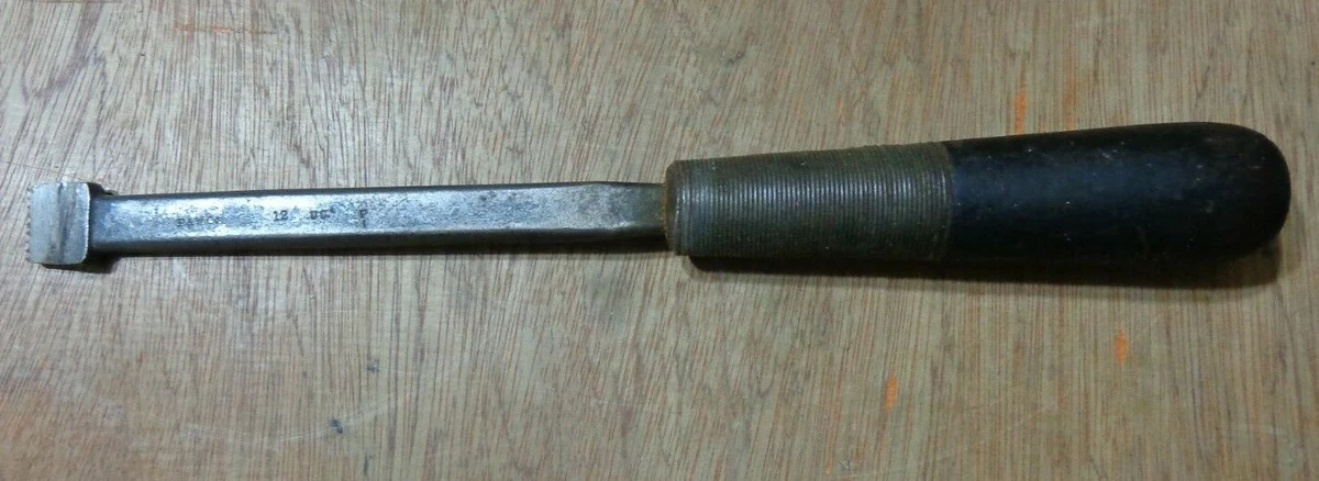 Vintage P. W. Co. 12 Thread Cutter Chaser Tool Wooden Metal Handle WOODTURNING