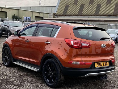 2012 Kia Sportage 1.7 CRDi EcoDynamics 3 2WD Euro 5 (s/s) 5dr ESTATE Diesel Manu - Picture 8 of 20