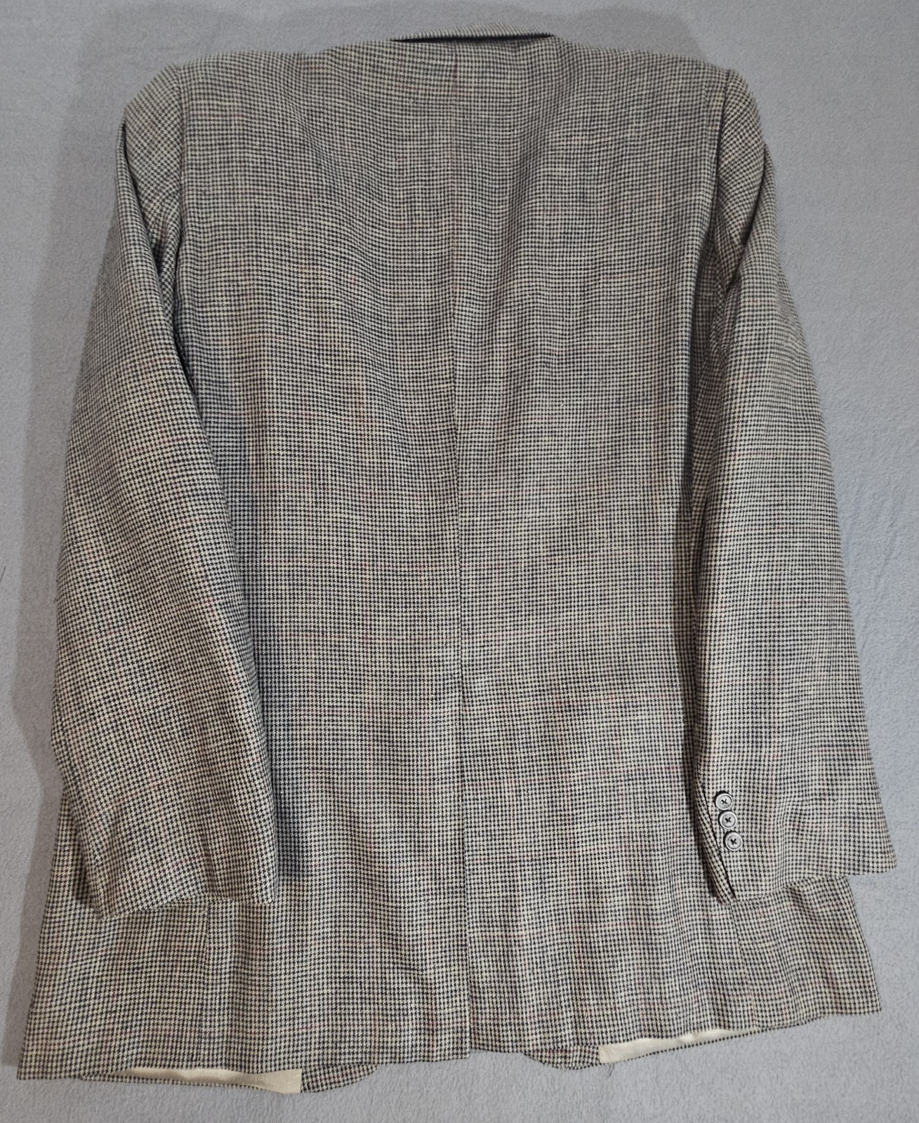 VTG Burberry’s Men’s 100% Silk Blazer SportCoat Houndstooth Measured To Fit thumbnail 6