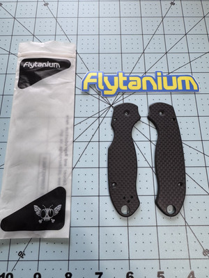 Flytanium Carbon-Fiber Scales for Spyderco  Para3 Matte Basket Weave - FLY-278