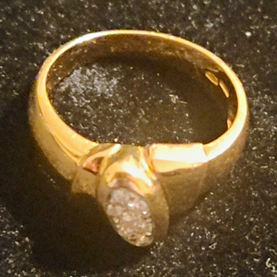 18K Solid Gold 7 Diamond LDS Ring.
