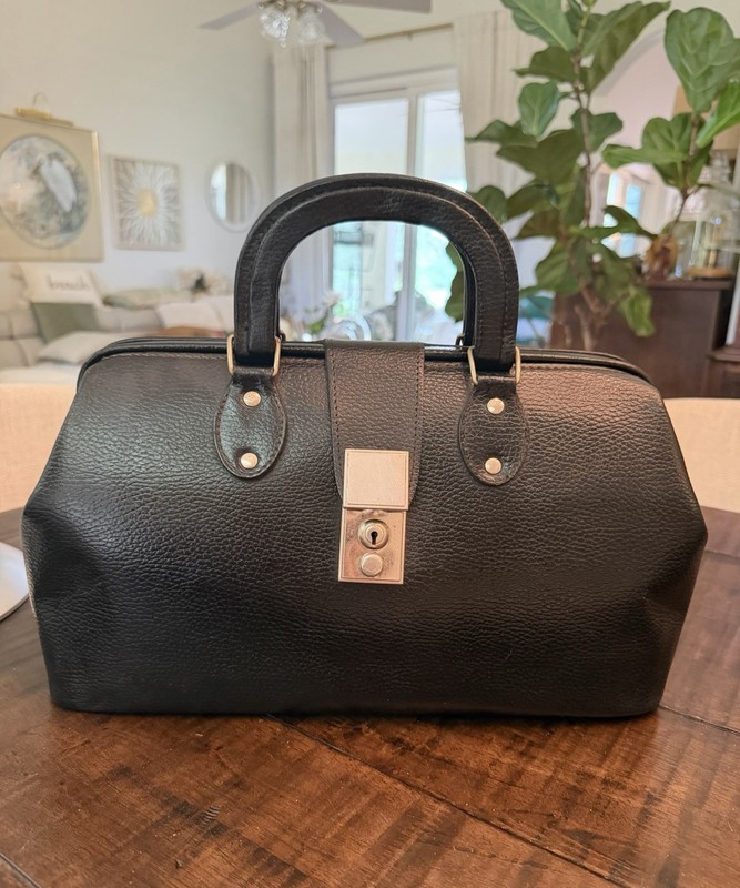 Vintage Doctors Bag Satchel Purse Black Genuine Pebbled Leather Made In Hungary