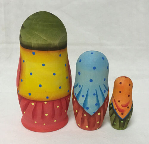 Matryoshka Russian Wooden Nesting Dolls - 3 Pieces Unique Coloring Set #5 - Picture 2 of 6