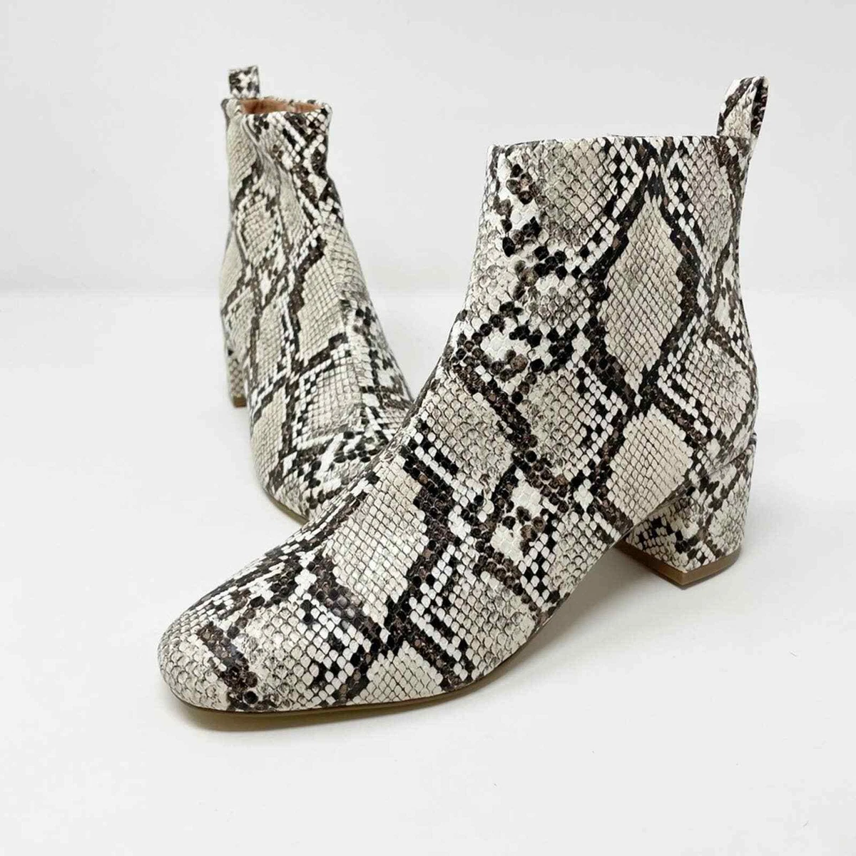Urban outfitters deals snakeskin boots