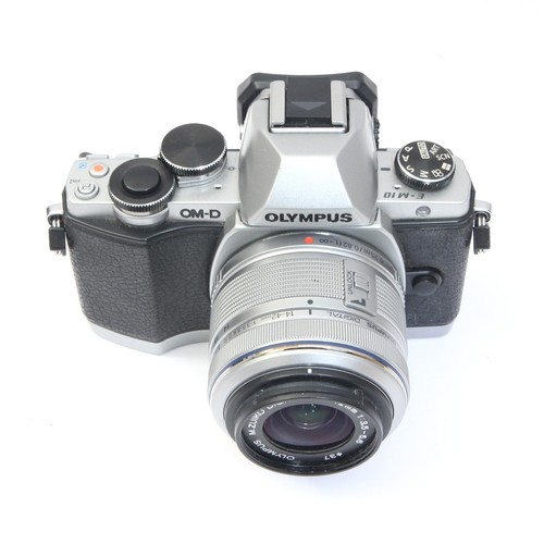 OLYMPUS OM-D E-M10 16.1MP Mirrorless Camera (Kit w/ MZD 14-42mm II R MSC Lens) - Picture 2 of 12