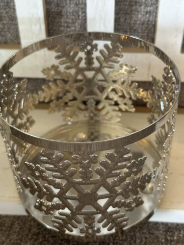 Bath Body Works Manicotto Portacandele 3 Stoppini Fiocchi di Neve Argento - Natale - Foto 2 di 5