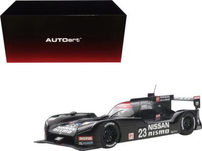 AUTOart NISSAN GT−R TEST CAR #230 Nissan GT-R LM Nismo 2015 Test Car #23 1/18 Model Car by
