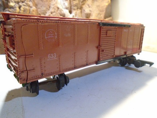 AMERICAN FLYER BALTIMORE & OHIO SLIDING DOOR BOX CAR 633, DAMAGED 5-202-5 - Picture 2 of 12