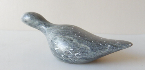 Common Loon hand carved from soapstone by Dieter Muckenheim, 4" Long VINTAGE - Picture 5 of 10