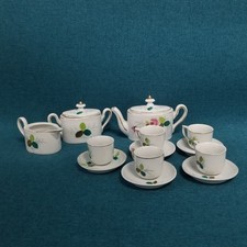 Vtg Child's White Porcelain Set Japan Gold Trim Green Tea Leaf Pattern 15 Piece