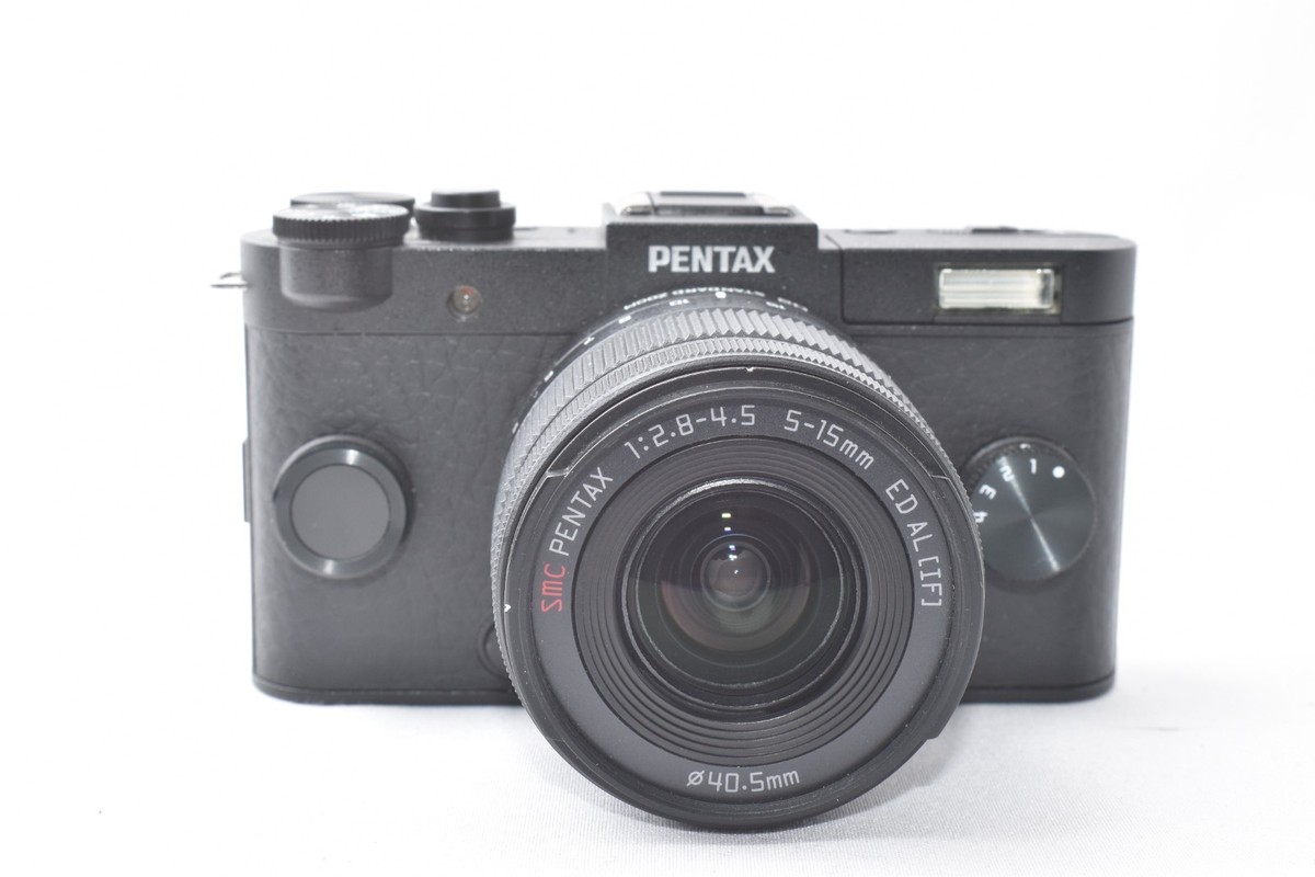 ペンタックス　q PENTAX Q-S1 Black 12.4 MP Digital Mirrorless Camera w/ 5-15mm lens
