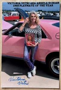 VICTORIA VETRI, 100% AUTHENTIC AUTOGRAPHED PHOTO, HOLLYWOOD LEGEND & STAR !