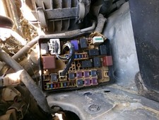sicherungskasten TOYOTA NOAH 2.0 G 2001-2007 2006 120460