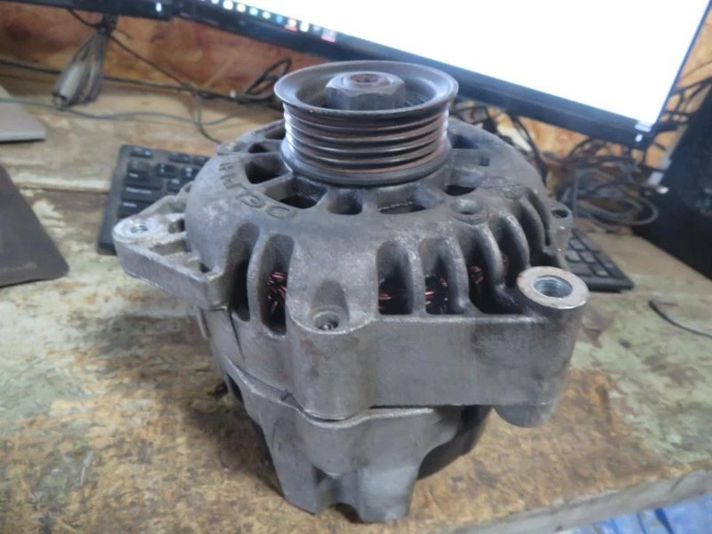 Alternador VIN 4 octavo dígito compatible con 96-02 CAVALIER 244714 Foto 2 de 4
