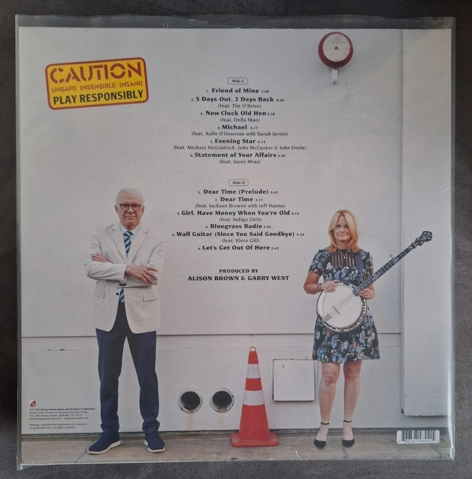 STEVE MARTIN &  ALISON BROWN - SAFE SENSIBLE AND SANE - RED VINYL  SIGNED COVER - Bild 2 von 3