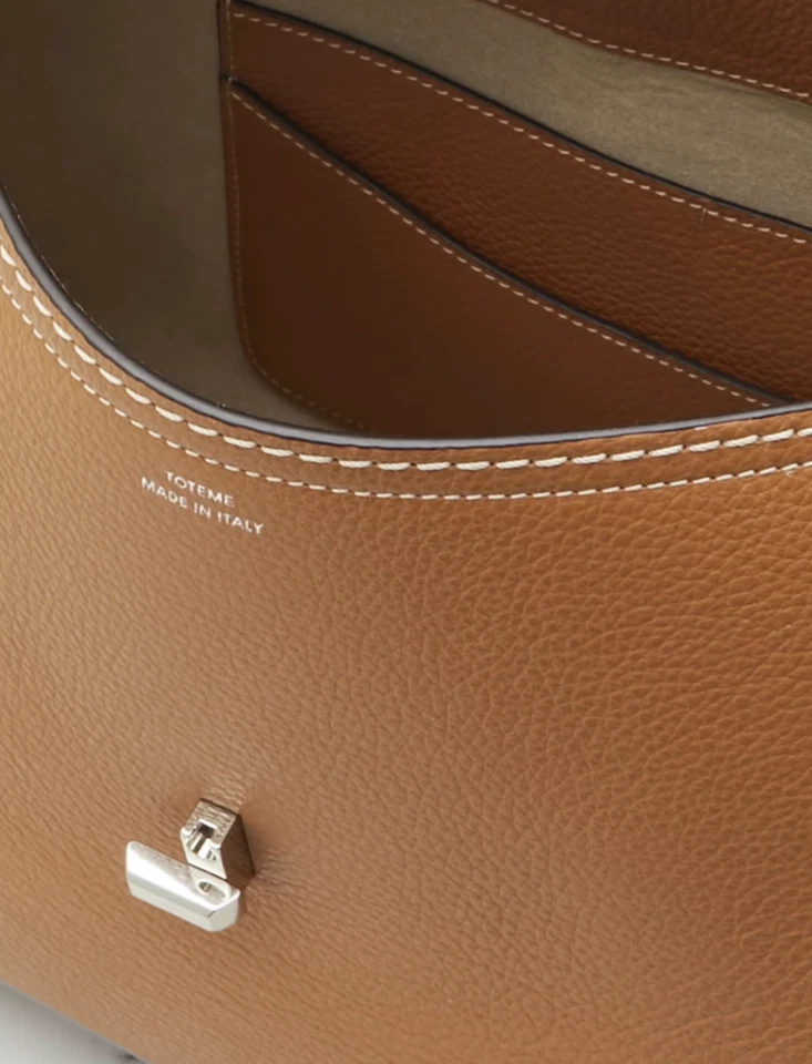 Bolso de Mano TOTEME T-Lock Cuero Grano Guijarro Hecho en Italia NUEVO Tostado Camel Foto 4 de 4