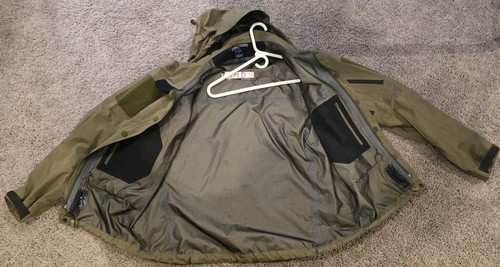AUTHENTIC Arc’teryx LEAF Alpha Gen1 LARGE Crocodile Jacket and Pants - Picture 11 of 24