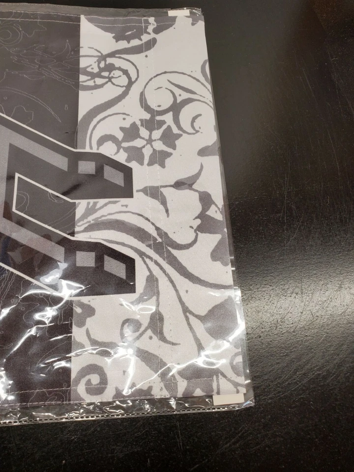 2017 Rico Industries NBA San Antonio Spurs 3' x 5' Flag - New in Package - Image 3 of 4