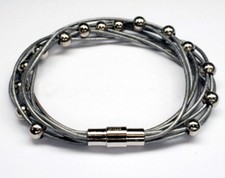 EDELSTAHL *** Leder grau Kugel Magnetverschlu&szlig; Armband 8-rhg., 19 cm
