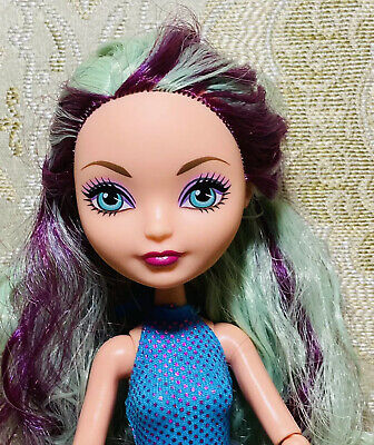 Ever After High ~ MADELINE HATTER (MIRROR BEACH) DOLL ~ MATTEL ~ Retired