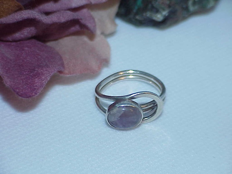 Sterling Amethyst Cabochon Oval Band Ring Brutalist Modernist Space age Vnt Sz 8