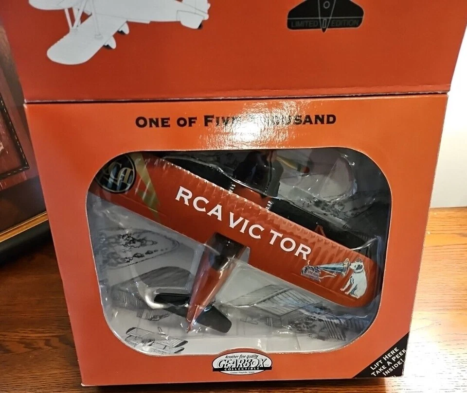 RCA VICTOR Modified Stearman 1932 Coin Bank Biplane diecast - Image 3 of 4
