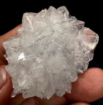 MM Quartz flower formation # 705