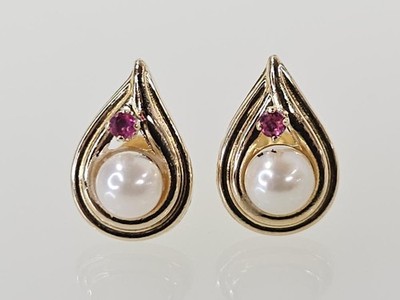 Ohrstecker 14 Karat Weißgold 4,6 mm runde Perle Rubin Träne (AM1088159)