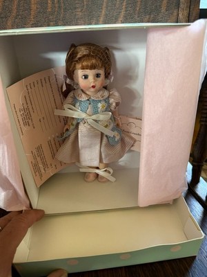 New Madam Alexander 8'' Doll ''GIFT FROM GRANDMA'' #38195 W Box & Tag
