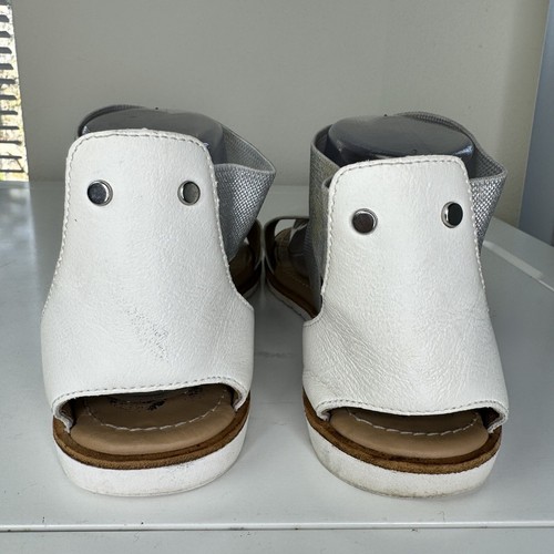 Sorel Ella Sandals White Leather Metallic Silver Gray Straps Size 9.5 Women’s - Picture 9 of 14