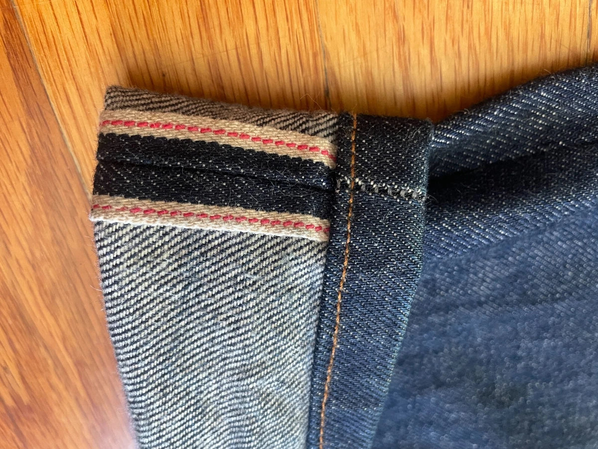 A.P.C. Petit New Standard 31 red line selvedge INDIGO