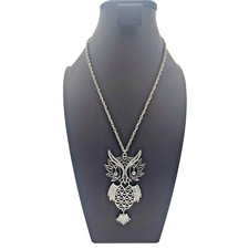 Owl Pendant Necklace Rhinestone Eyes Silver tone 24 inch chain WO0075