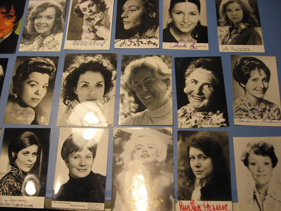 19 Stück Autogramme Handsigniert Künstler,Musik,Film u.a. der 1950-60-70.Jahre - Bild 2 von 4