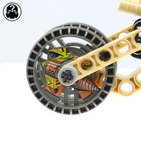 Lego Technic - 8513 - RoboRiders Dust - Complete Retired - Tan Bionicle Figure