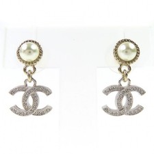 Chanel Coco Mark Pearl Rhinestone Earrings Women Silver One Size
