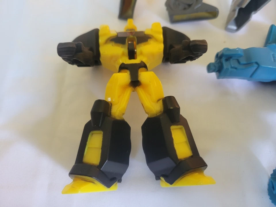 Lote de 4 figuras de acción Transformers McDonald's 2010 juguetes  Foto 3 de 4