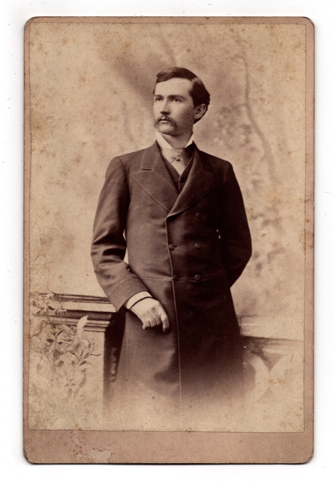 CIRCA 1880s CABINET CARD F.W. GUERIN HUGH DINSMORE CONGRESSMAN FROM ARKANSAW