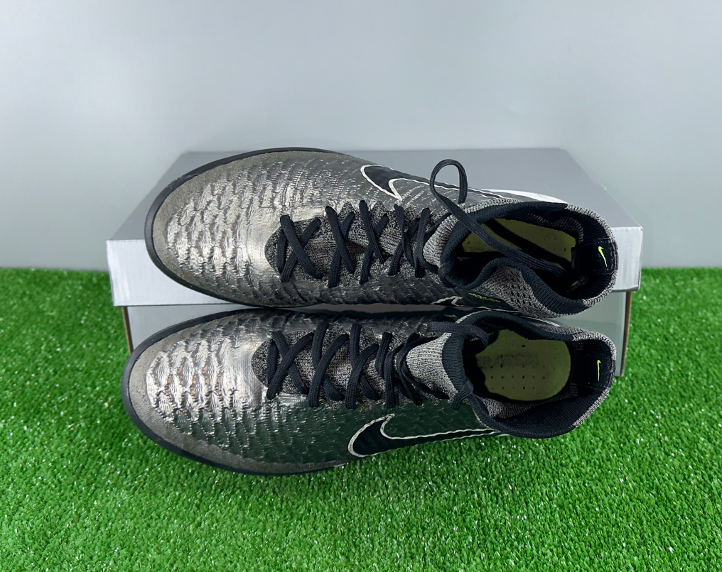 Nike MagistaX Proximo IC 718358-010 ACC US7.5 UK6.5 Grey boots
