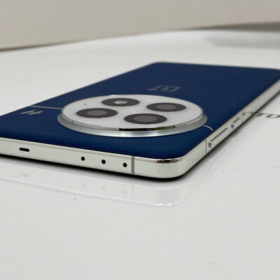 OnePlus 13 青 16GB 512GB CPH2653 OnePlus 13 (CPH2653) Dual SIM Factory Unlocked - 5G – Swiftronics USA