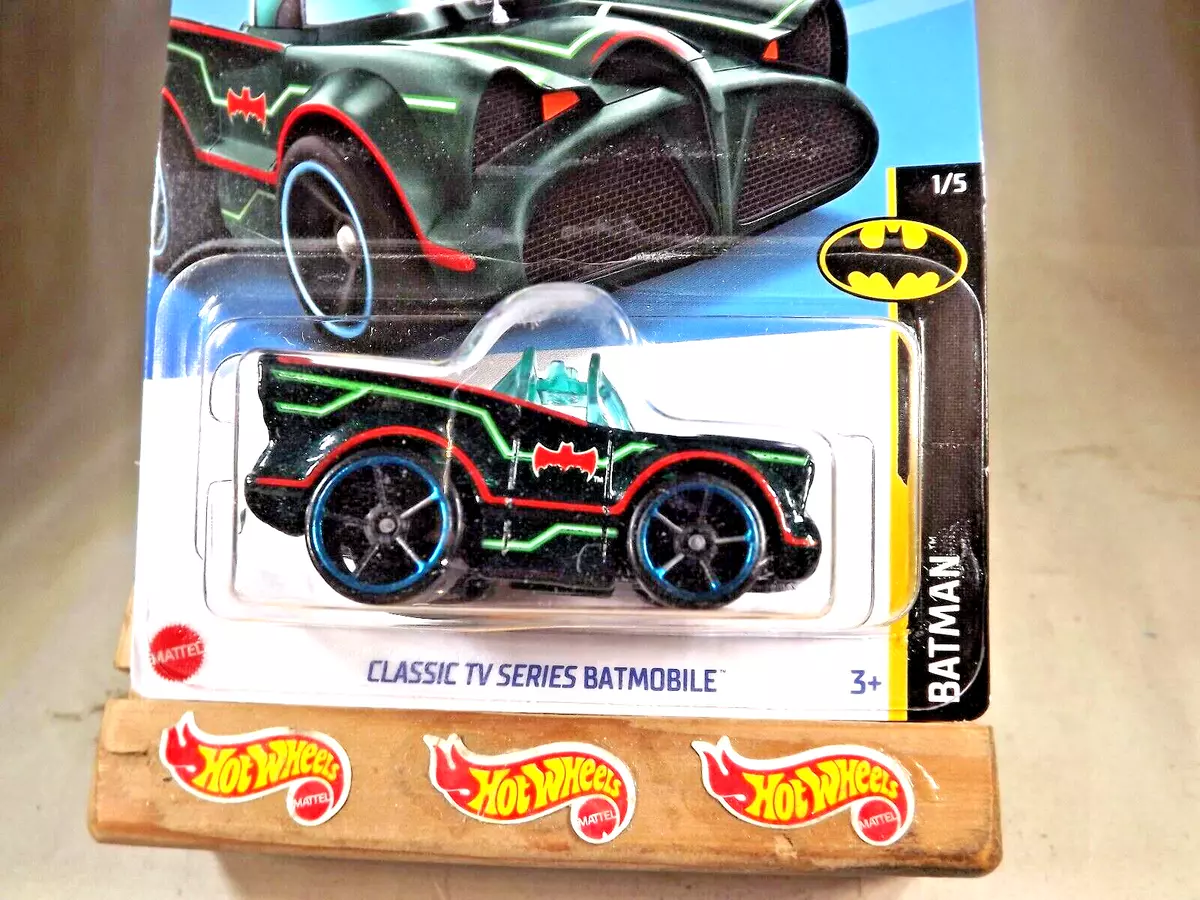 2023 Hot Wheels Super Treasure Hunt Tooned Classic TV Batmobile w/  Protector