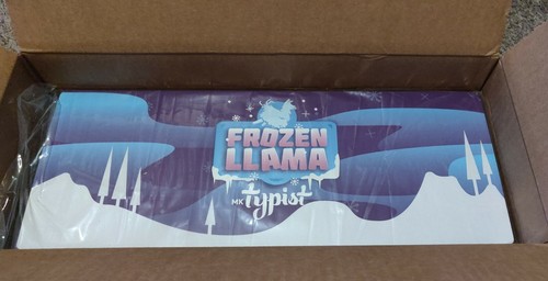 MK Typist Fullsize Frozen Llama TTC SPEED SILVER PBT RGB KeyBoard - Picture 2 of 6