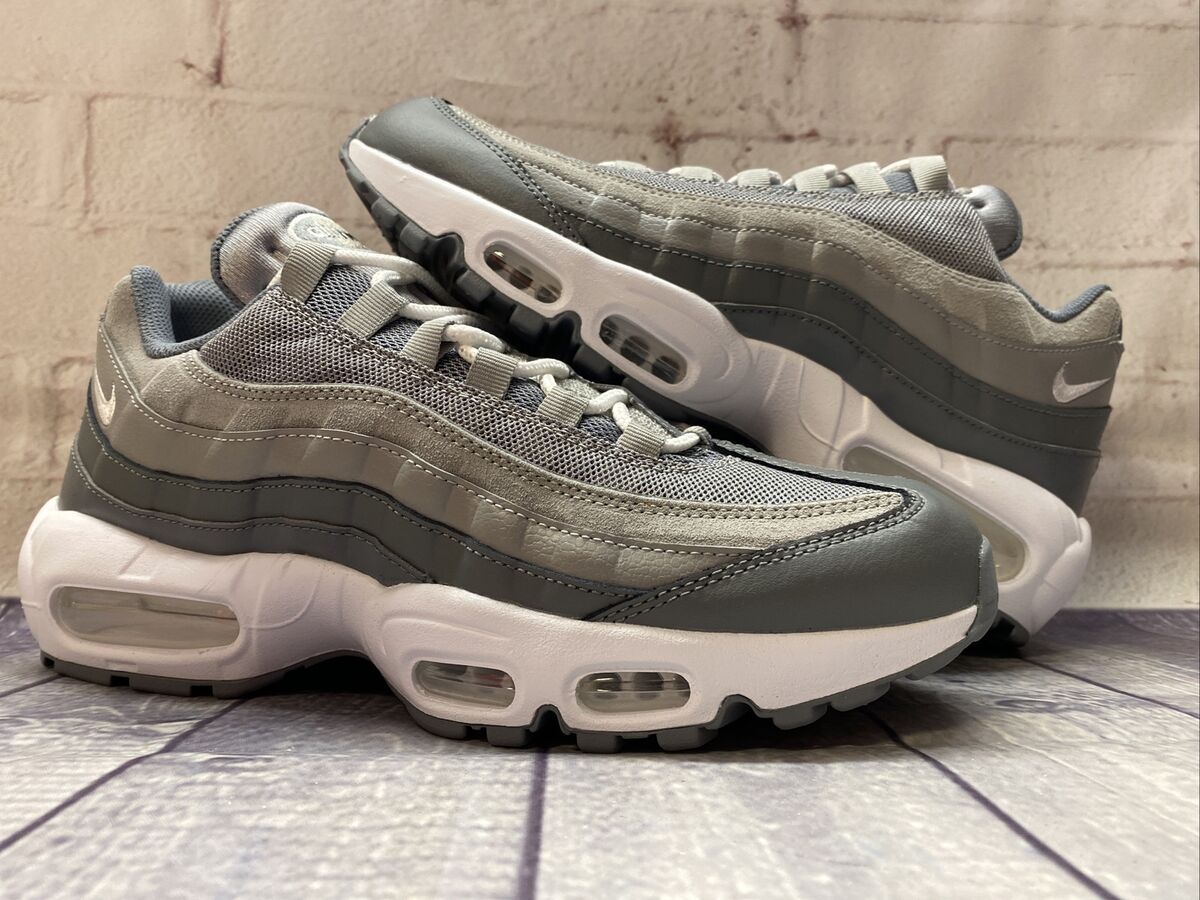 Nike Air Max 95 Medium Grey Running Shoes DC9844-001 Men's Size 8.5 NEW | eBay