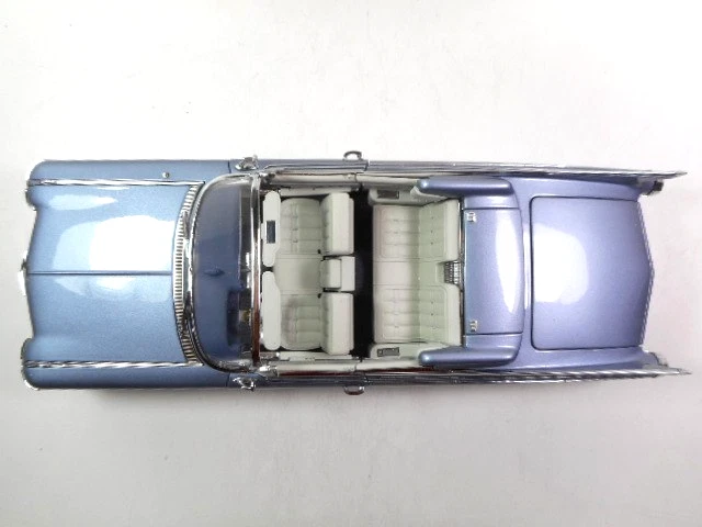 DANBURY COMO NUEVO 1960 CADILLAC ELDORADO BIARRITZ "EDICIÓN LIMITADA" 1:24 Foto 2 de 4