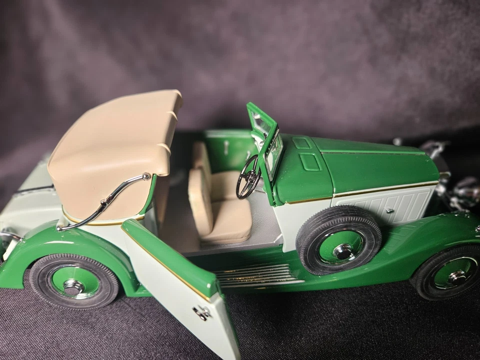 Danbury Mint 1934 Hispano Suiza J12 Green 1:24 Scale Inv. #3520 - Image 2 of 4